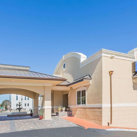 Days Inn By Wyndham Pensacola - Historic Downtown Екстер'єр фото