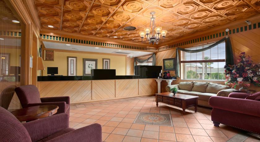Days Inn By Wyndham Pensacola - Historic Downtown Екстер'єр фото
